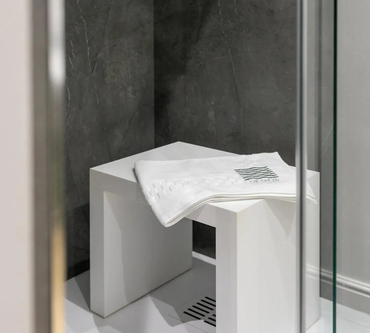In Centro, Doccia Con Spa Genoa Apartment